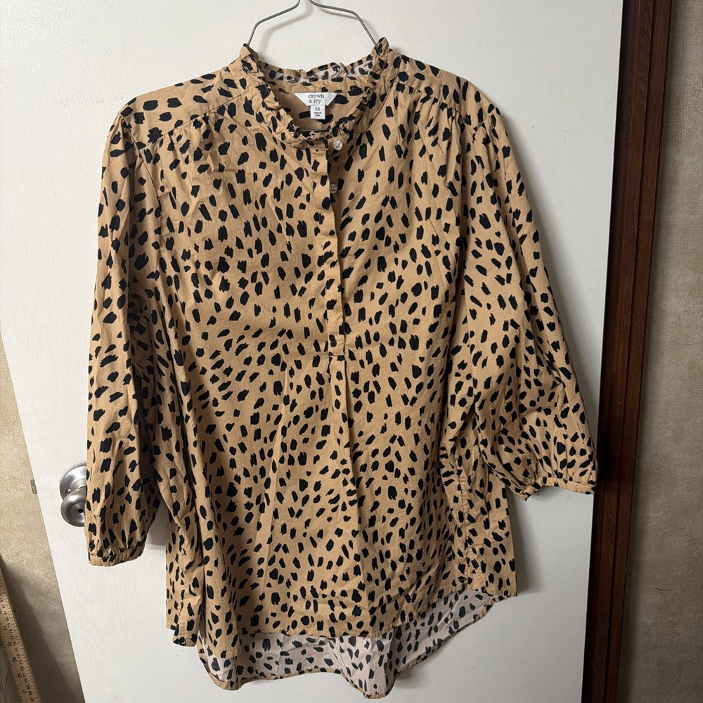 Crown & Ivy Woman's 3/4 Sleeve Cheetah Pattern Shirt; Size 2X
